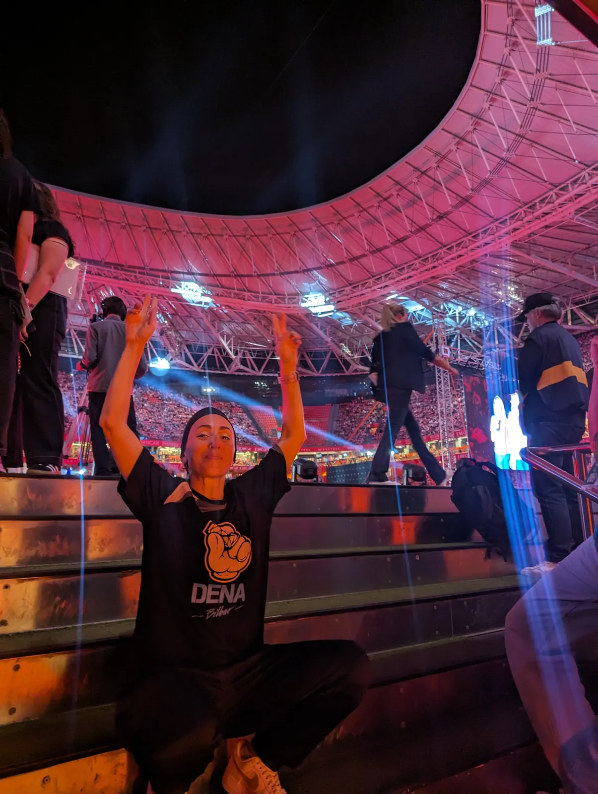 Lydia Rodríguez, directora de DENA BILBAO, en la grada de San Mamés en la final de la Copa del Rey 2024