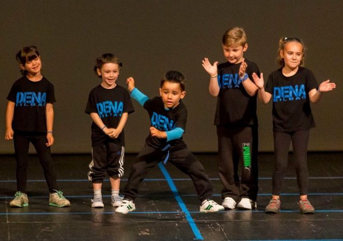 cinta Explicación seta Beneficios del baile en los niños: Break Dance y Hip Hop - DENA BILBAO